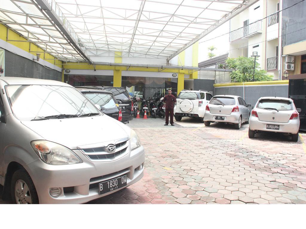 โรงแรมโรวี บูทิค จาการ์ตา ภายนอก รูปภาพ