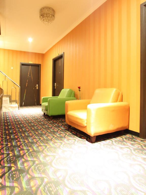 โรงแรมโรวี บูทิค จาการ์ตา ภายนอก รูปภาพ
